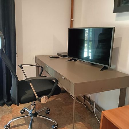 Villa Du Lac Speciale Pour Famille Avec Enfant Riudecanyes 外观 照片