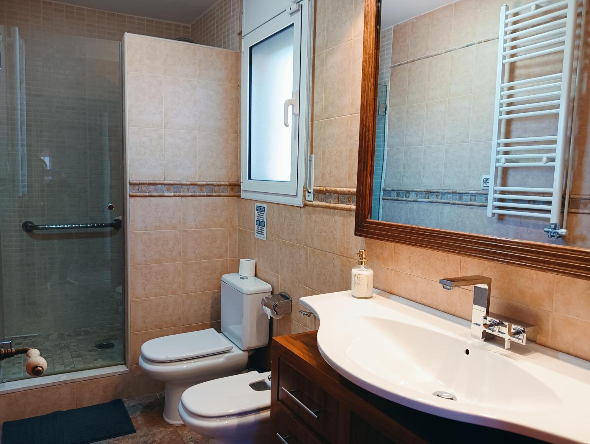 Villa Du Lac Speciale Pour Famille Avec Enfant Riudecanyes 外观 照片