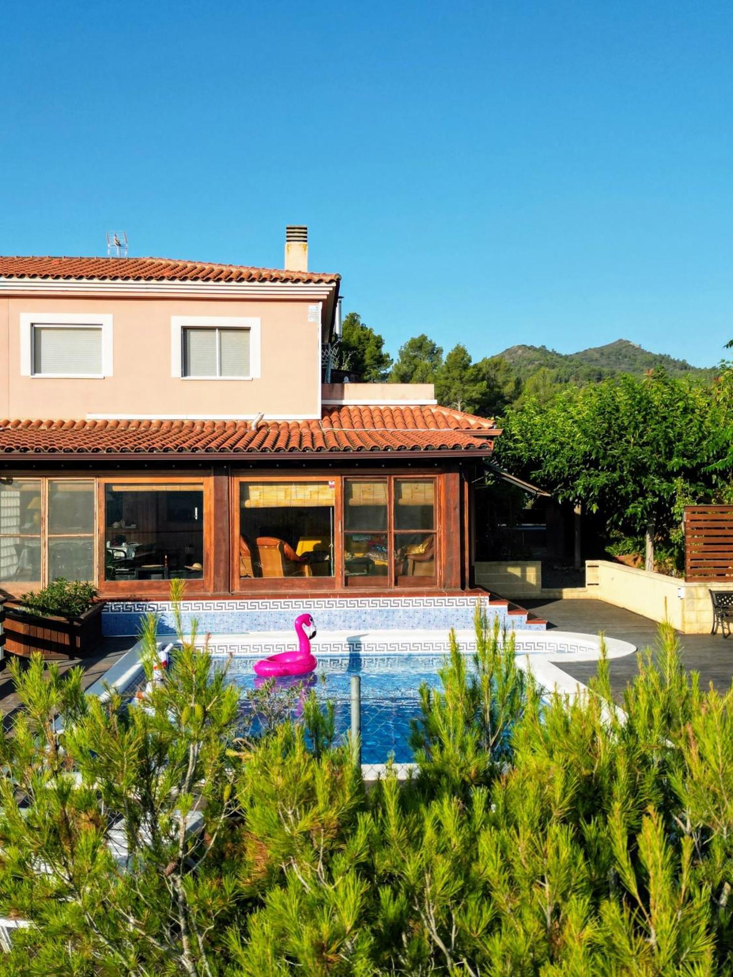 Villa Du Lac Speciale Pour Famille Avec Enfant Riudecanyes 外观 照片