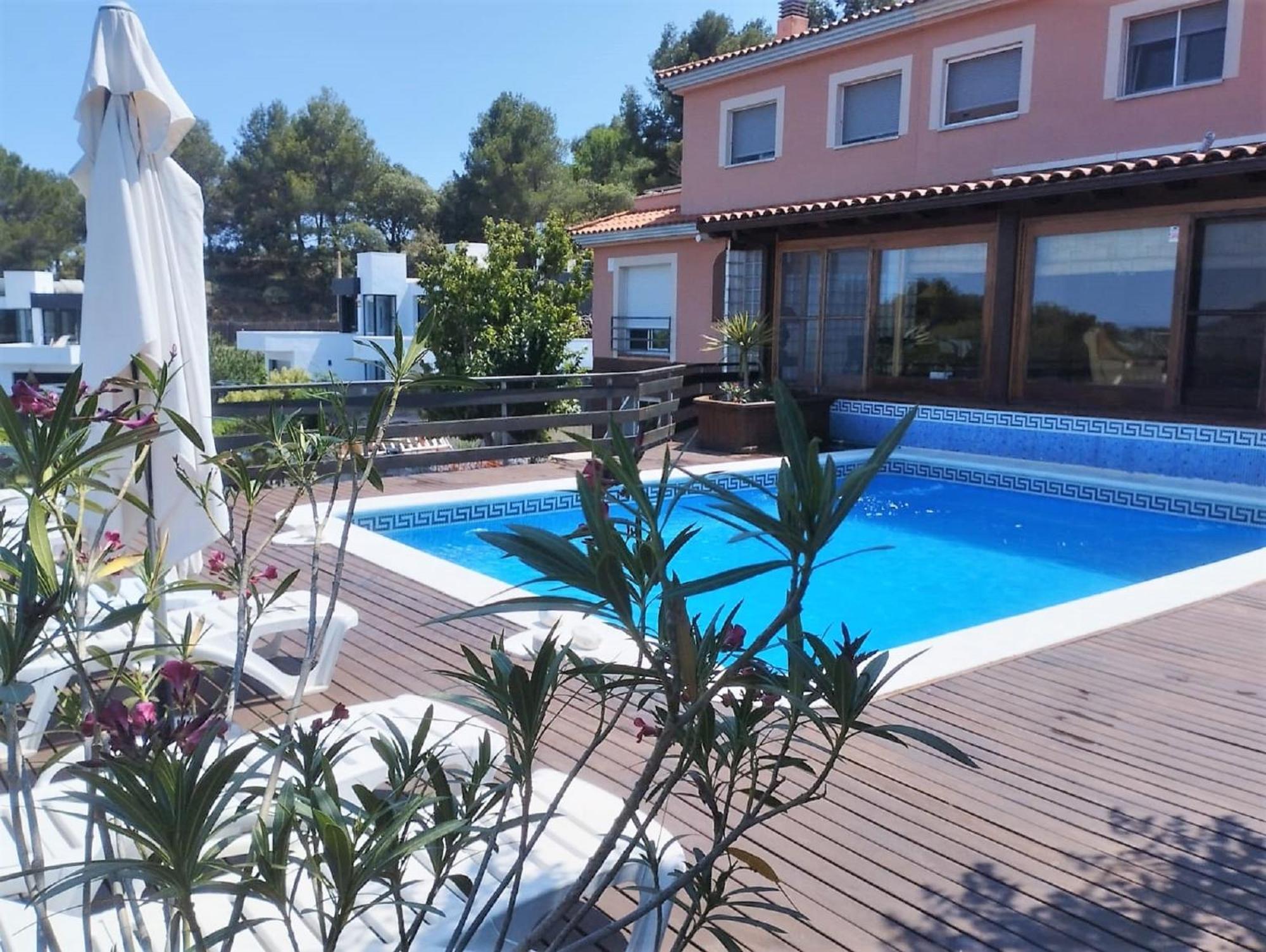 Villa Du Lac Speciale Pour Famille Avec Enfant Riudecanyes 外观 照片